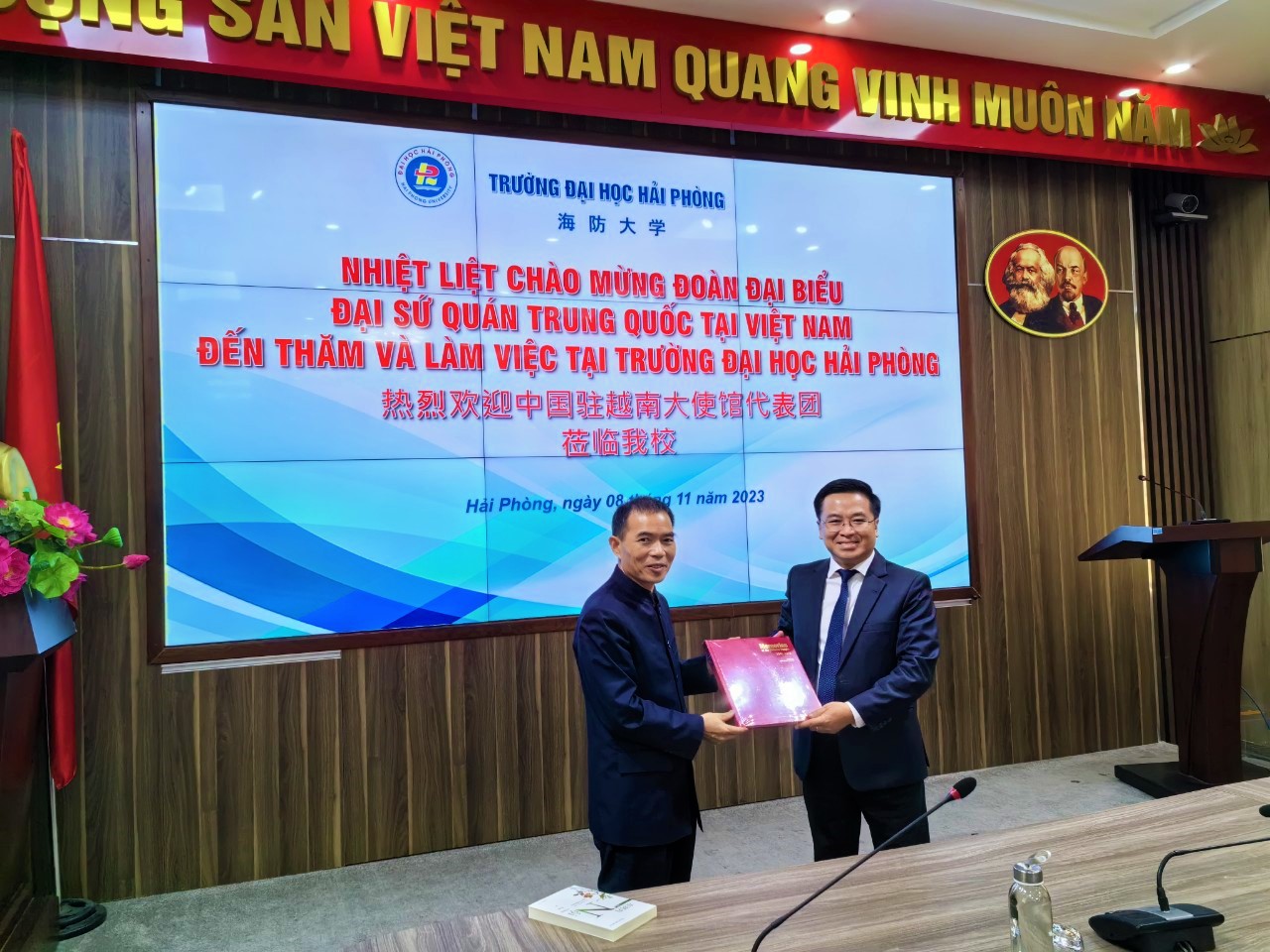 Trường Đại học Hải Phòng tiếp đón và làm việc với Đoàn đại biểu Đại sứ quán Trung Quốc tại Việt Nam, Văn phòng Hợp tác Quốc tế Nhật Bản